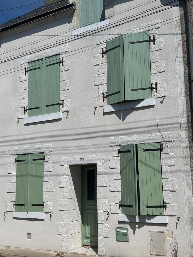 Chez Laurette Les Montils Maison de Bourg - Ferienwohnung Les Montils