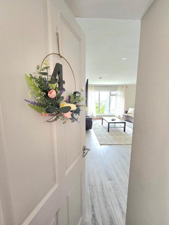 Abbey Lodge 4 bedroom Apartment - B&B