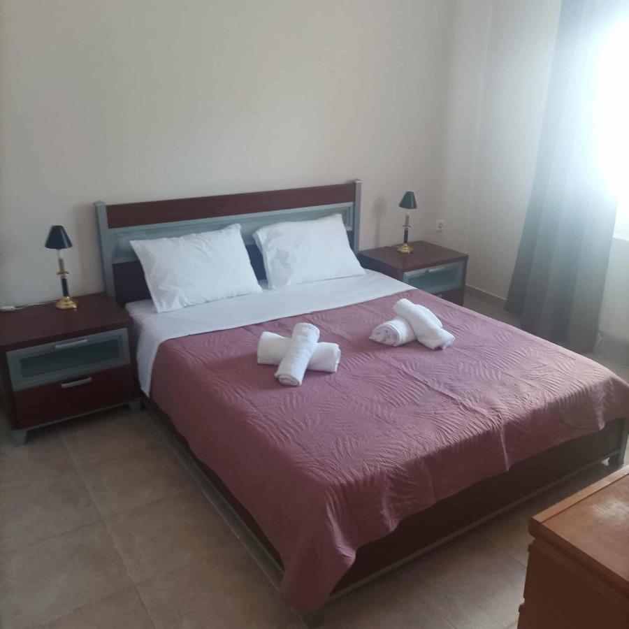 One-Bedroom Apartment with Garden