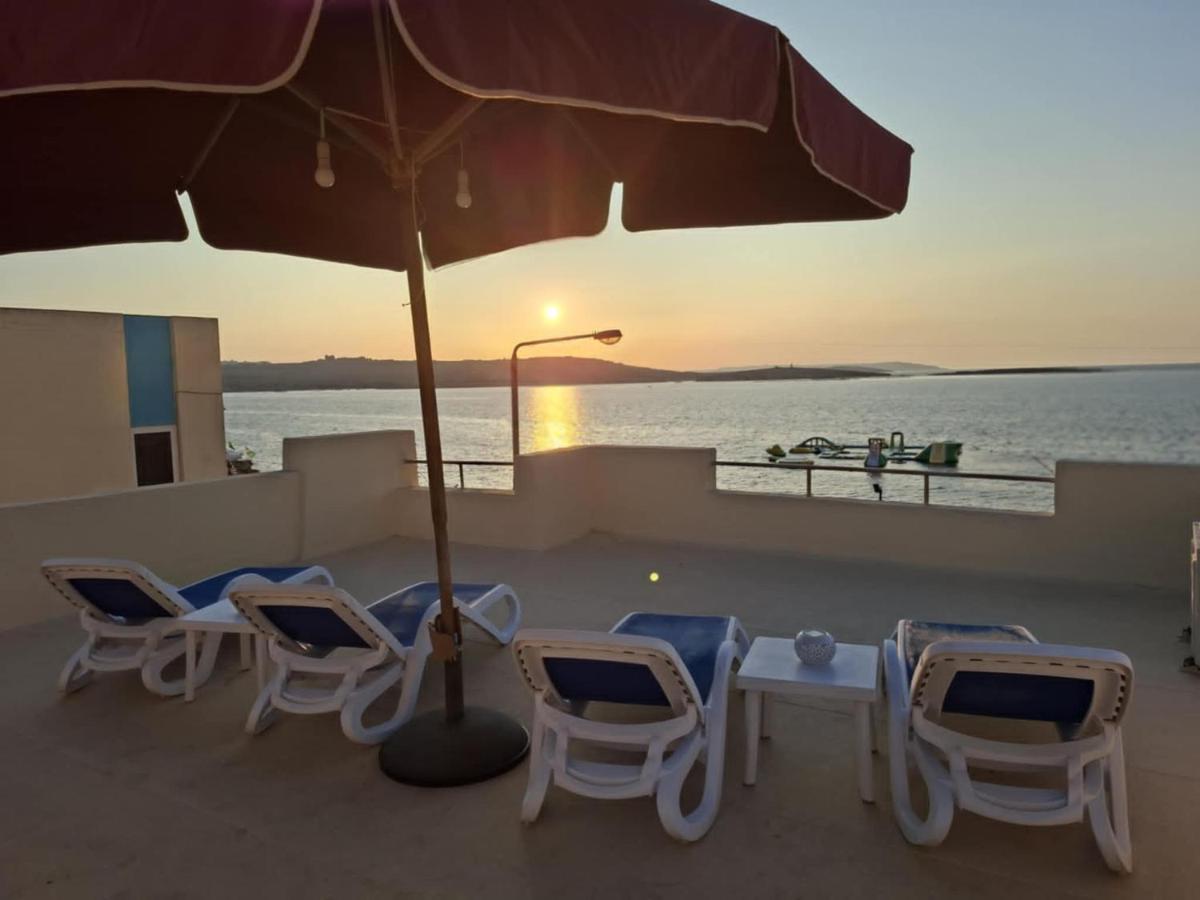 Spacious Bugibba Seafront Home 3BR Free Parking Free WiFi - B&B San Pawl il-Baħar