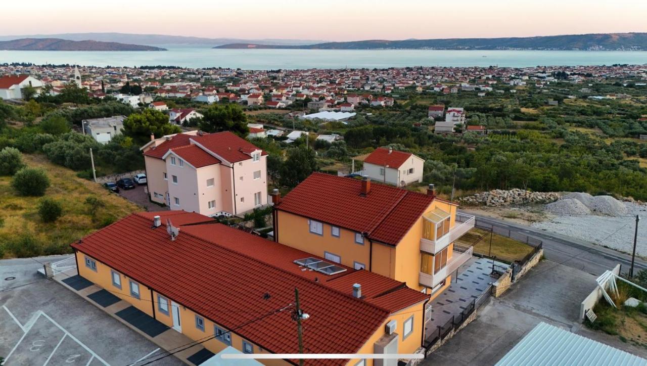 Apartments and rooms Niki 2 - B&B