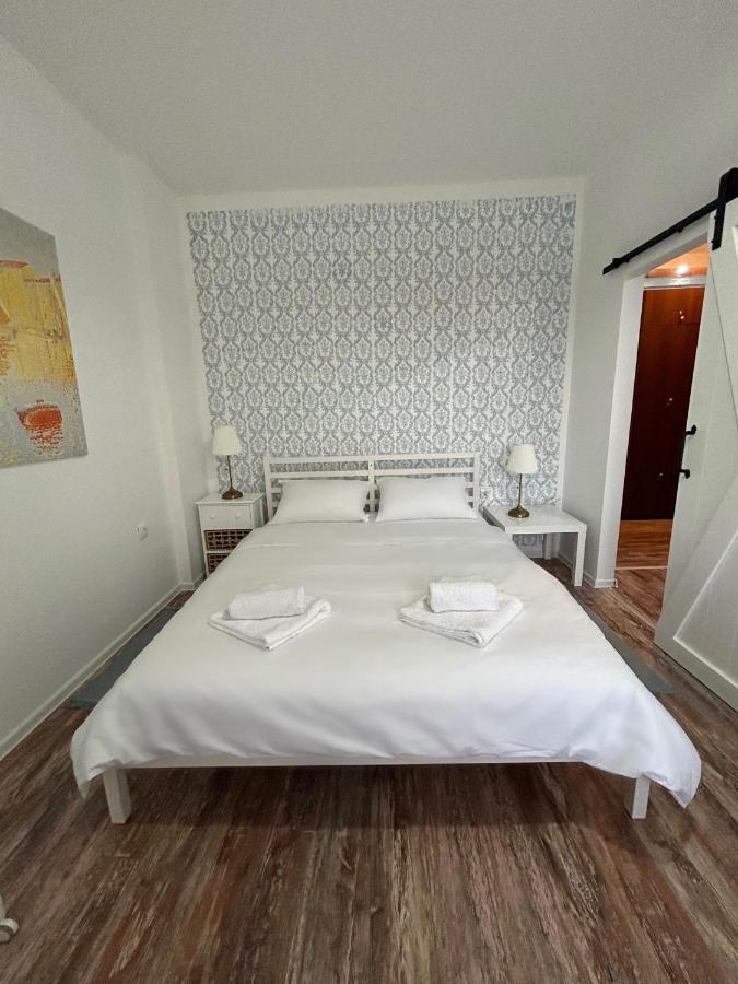 Apartman Chilla 2 - Ferienwohnung Veliko Gradište