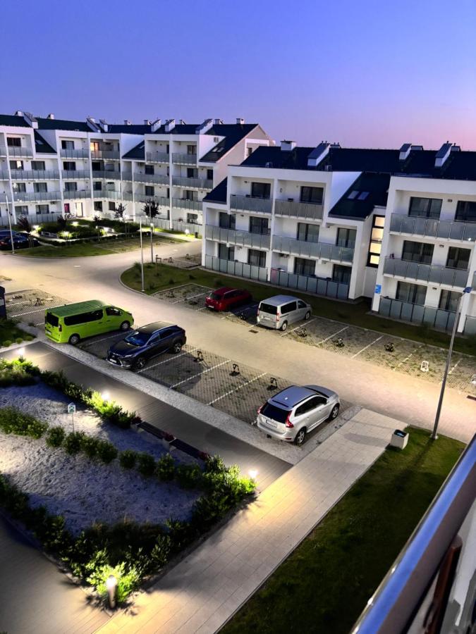 Nadmorski Relaks - komfortowy apartament blisko plaży w Sunset Resort - Ferienwohnung Grzybowo