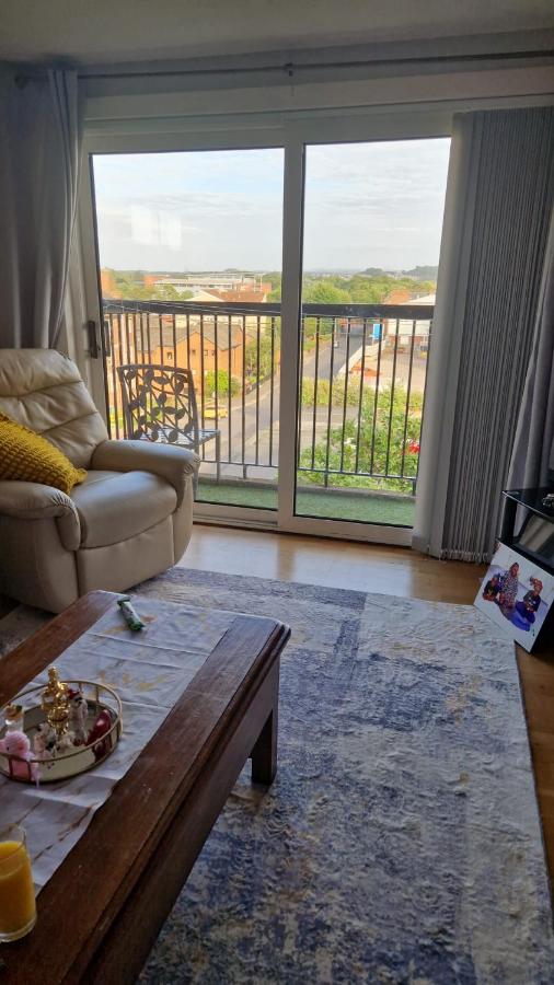 Vibrant Room in Centeral Ayr - B&B