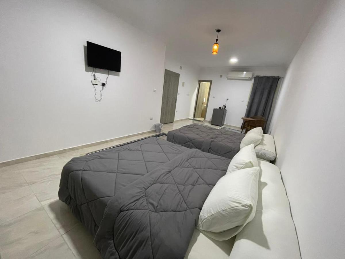 Vierbettzimmer mit eigenem Bad