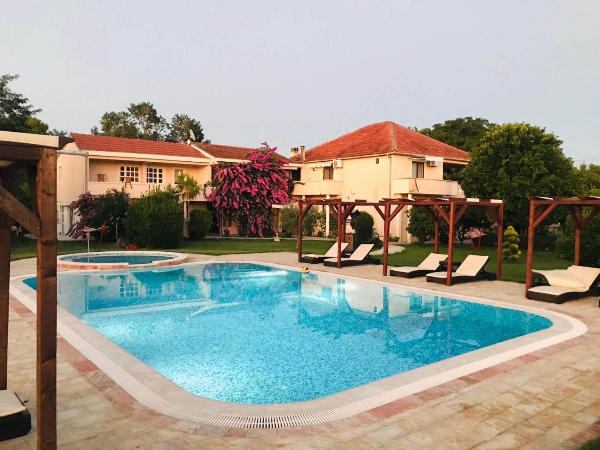 Apartments Ada Bojana - Bed and Breakfast Ulcinj