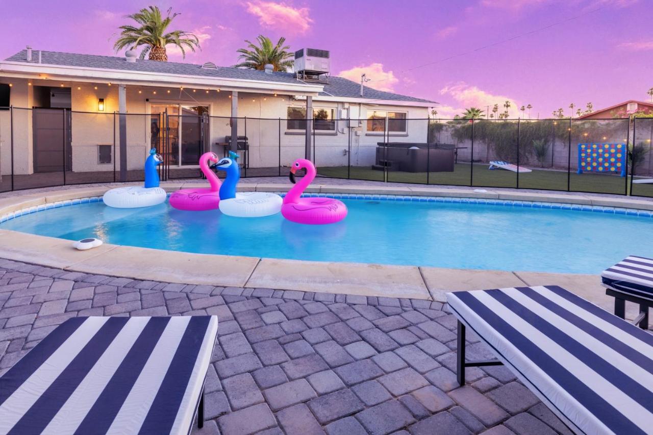 Chic Scottsdale Escape with Pool - B&B