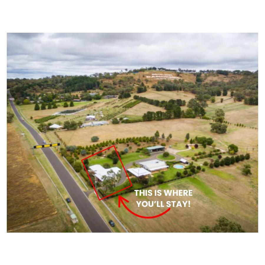 505a CONROD STRAIGHT MOUNT PANORAMA - B&B