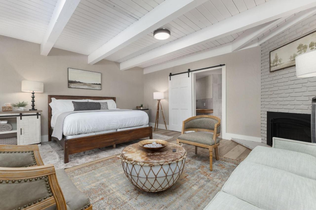 Big Pine Suite CN Lodge R#1 - B&B