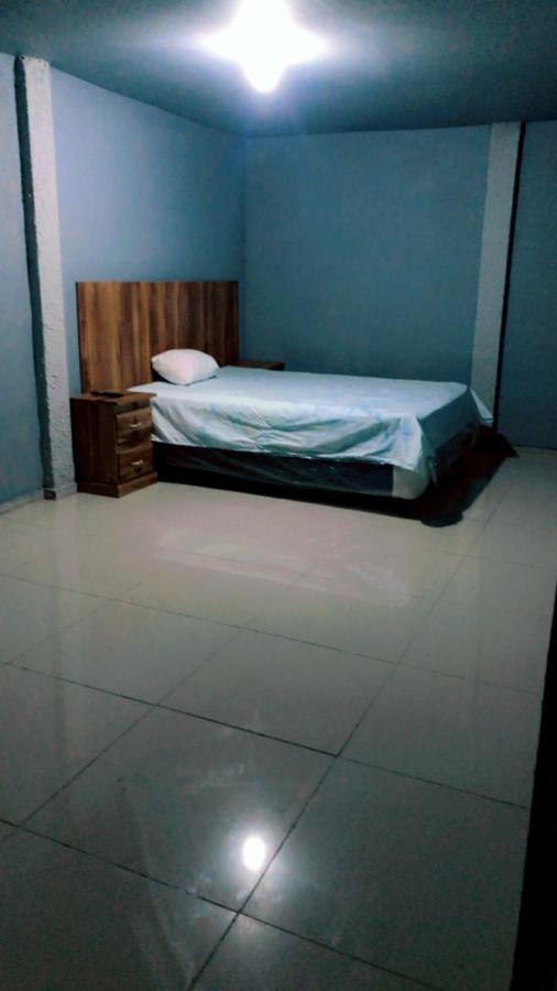 Casa de Huéspedes Noche de Luna - B&B San Salvador