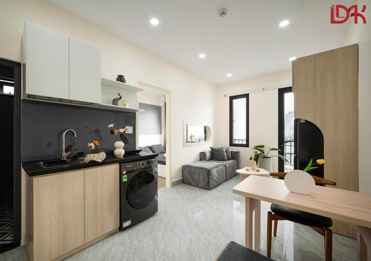 One-Bedroom Apartment with City View
