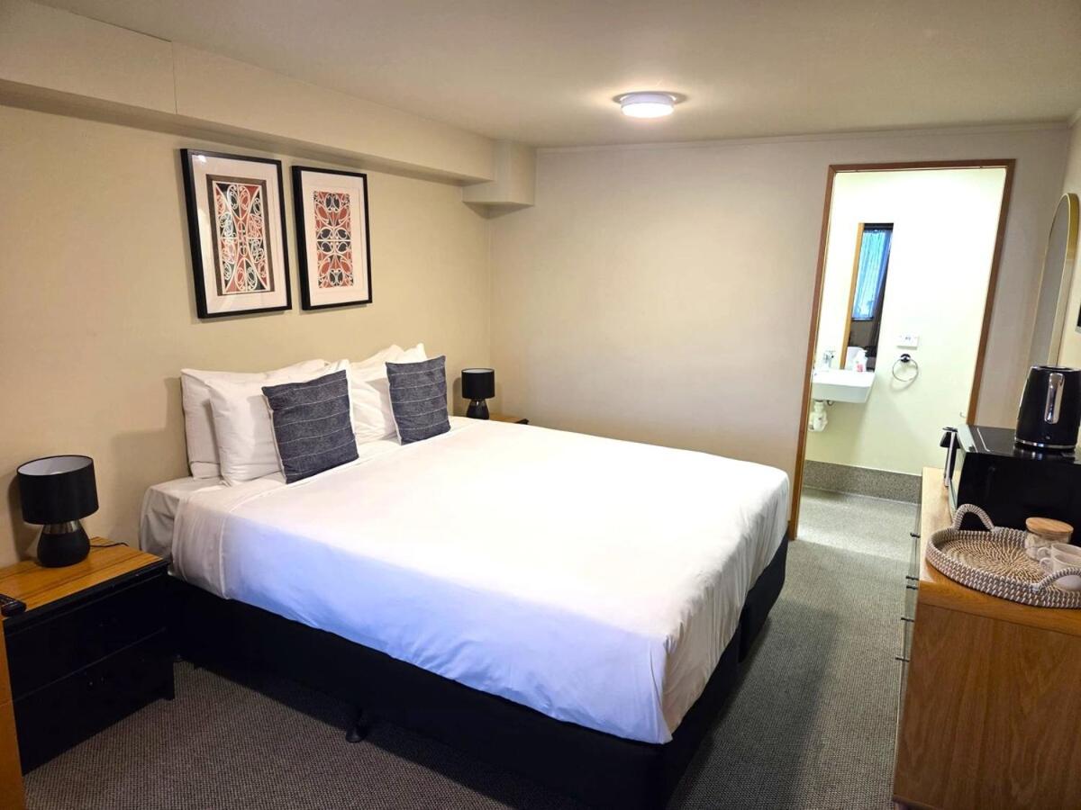 Lakefront Super King Studio in Queenstown CBD! - B&B Queenstown