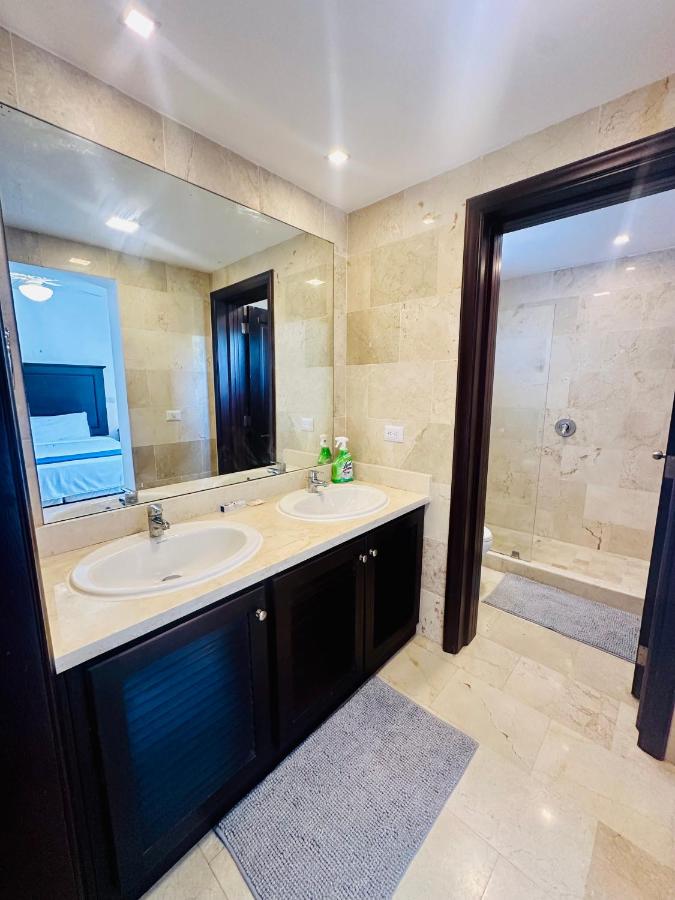 Apartment mit 2 Schlafzimmern und Poolblick