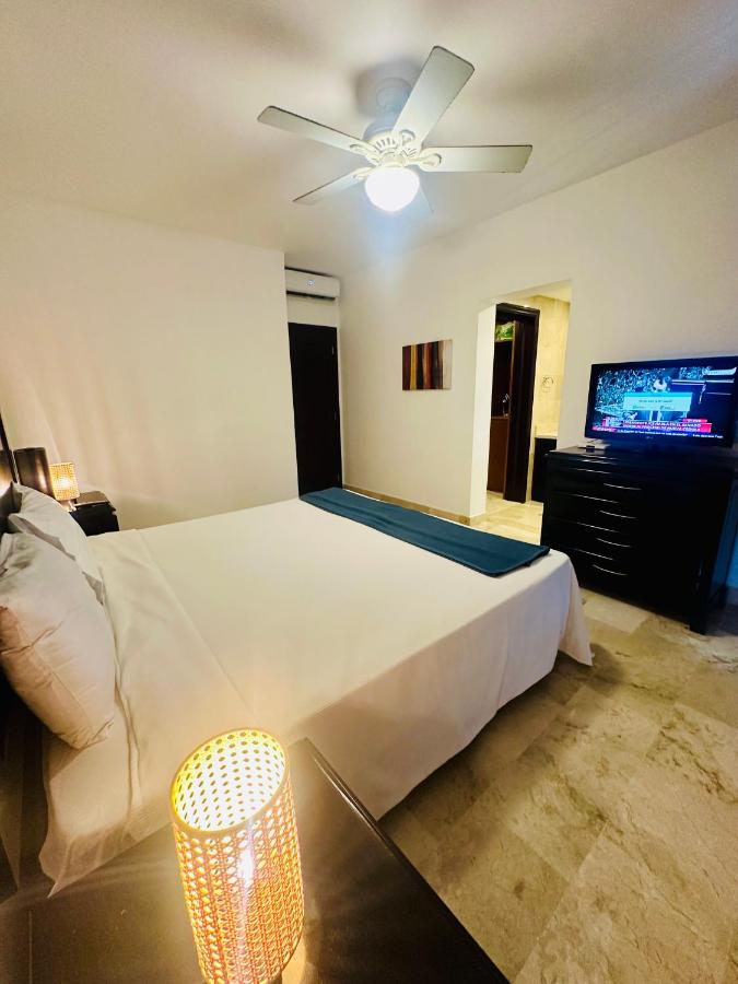 Apartment mit 2 Schlafzimmern und Poolblick