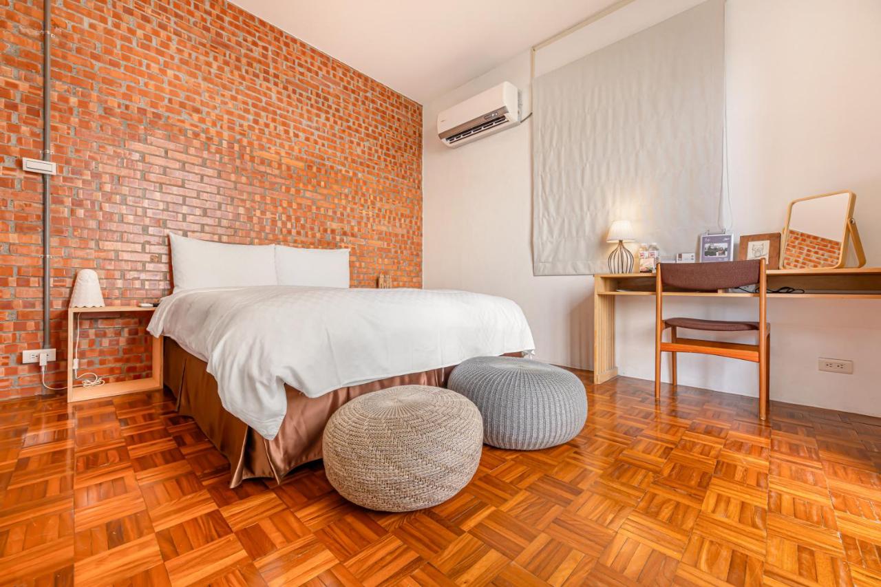 Double Room with Balcony and Garden View