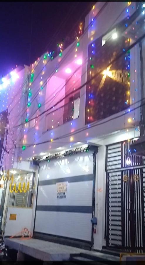 Sharma Homestay - B&B Ujjain
