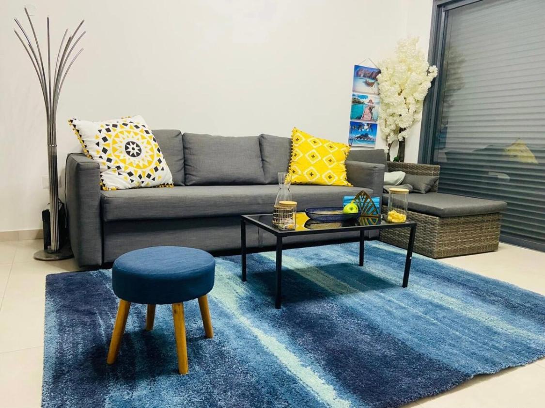 Private Room - no private Appartement - Central Hadera - B&B Hadera