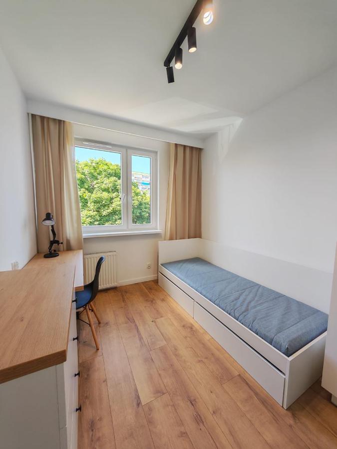 Apartment mit 4 Schlafzimmern und einem Balkon