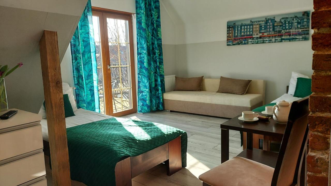 Grzegorz Lisiecki - B&B