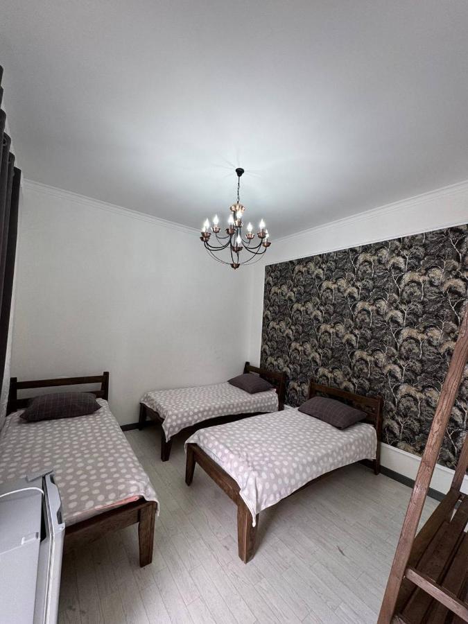 Vierbettzimmer mit privatem externen Bad