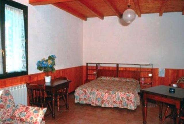 Studio with Sofa Bed
