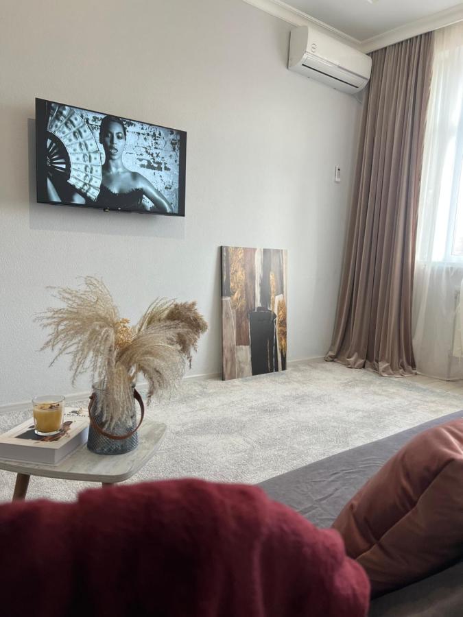 Двухкомнатная квартира в ЖК Green Plaza - Ferienwohnung Aqtau