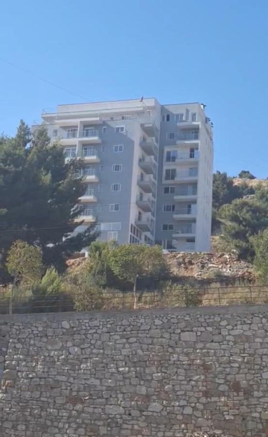 MM Apartments - Bed and Breakfast Sarandë