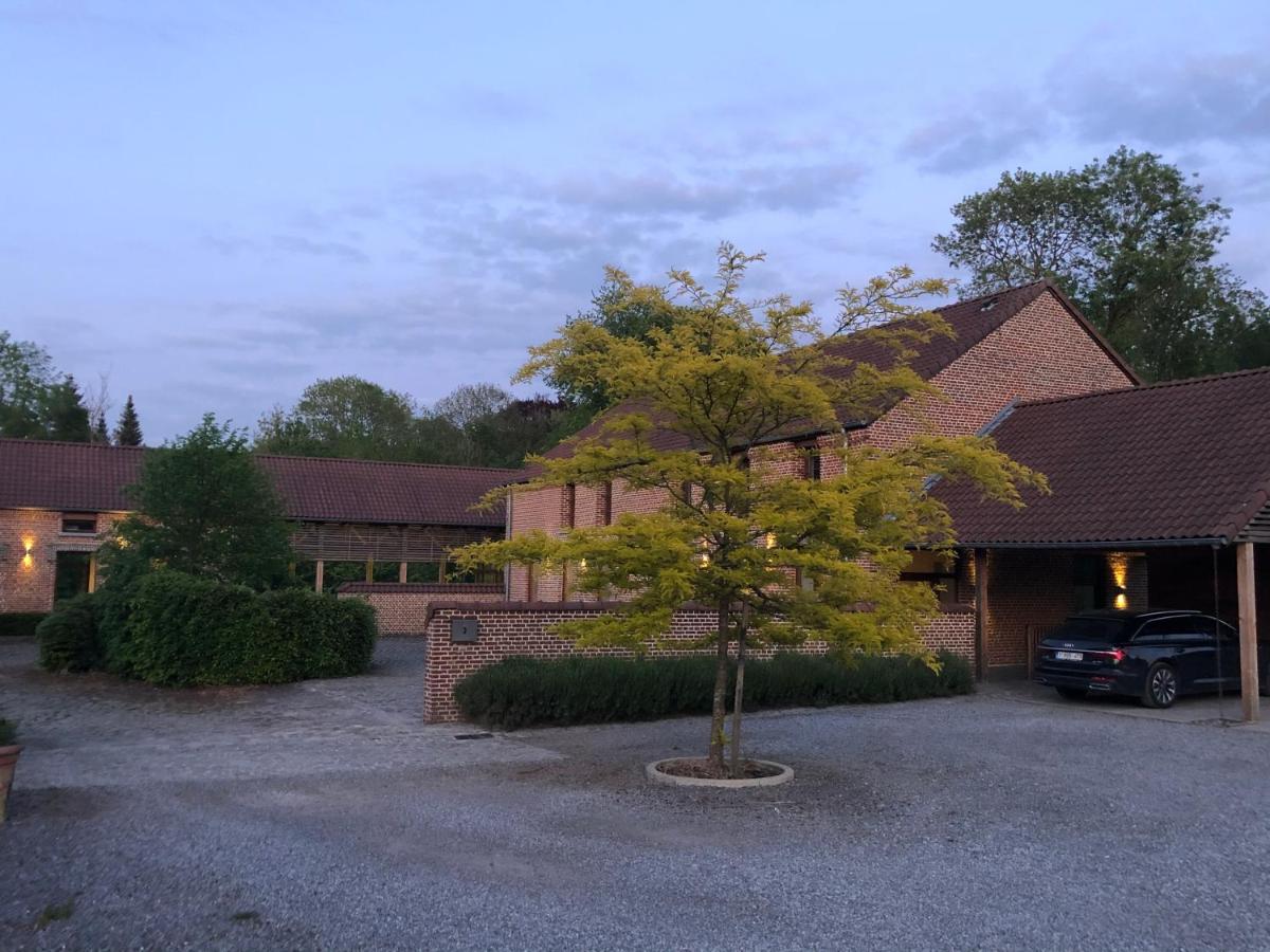 Domaine du Bois d'Hez - Corporate Privative Hotel - B&B Genappe