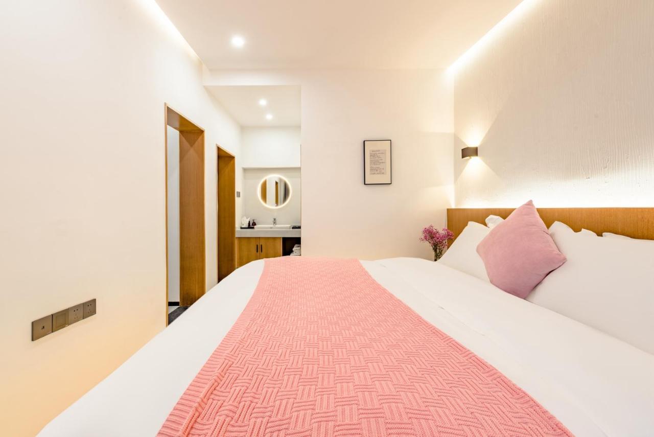 Chambre Double ou Lits Jumeaux avec Salle de Bains