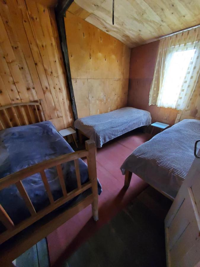 Basic Triple Room with Shared Bathroom