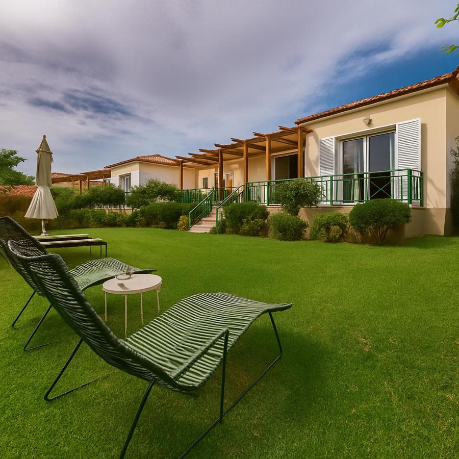 Estia Coastal Dream - Lush & Enchanting Garden Gem - B&B