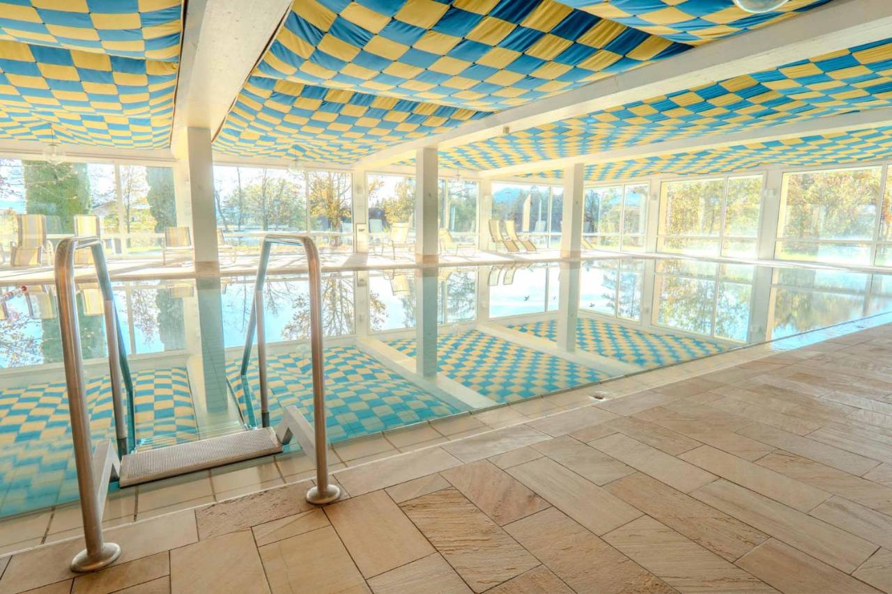 Ferienwohnung BergOase mit Pool & Sauna - B&B Scheidegg