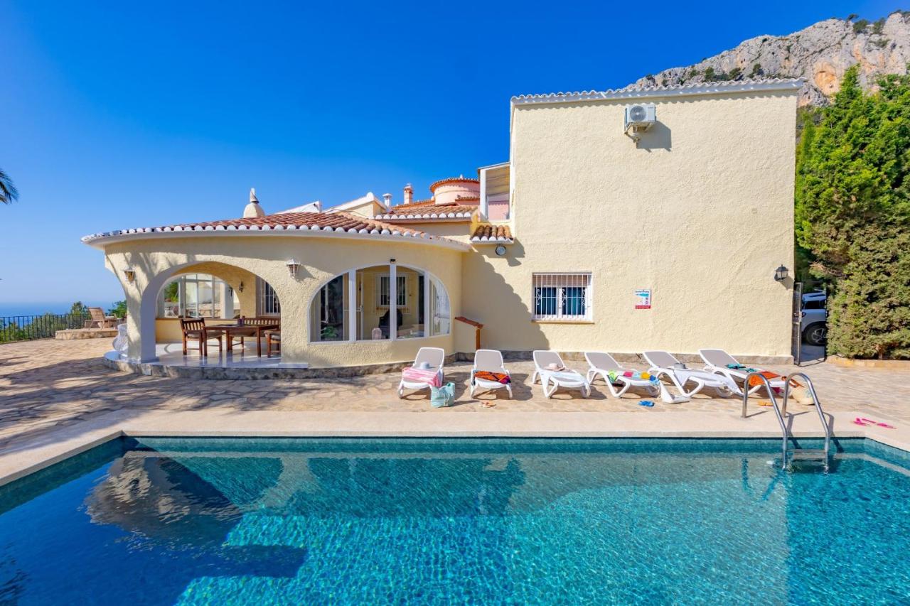 Villa Alicia - PlusHolidays - B&B Calpe