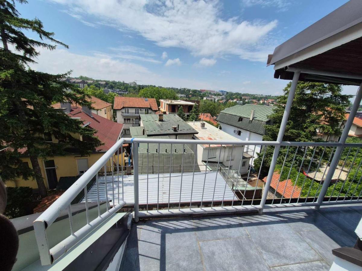 Goga apartman - Ferienwohnung Dedinje