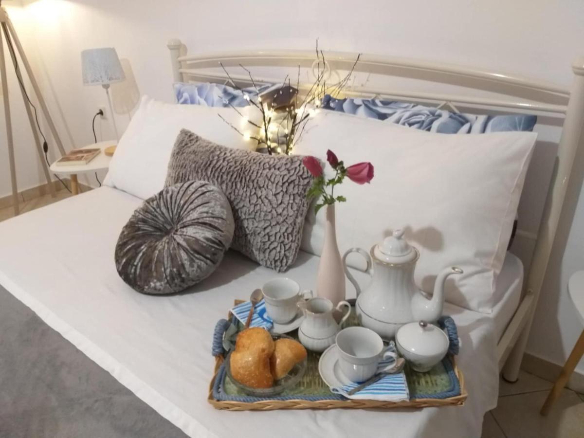 Adelia's Luxury Studio in Corfu - Bed and Breakfast Karyófyto