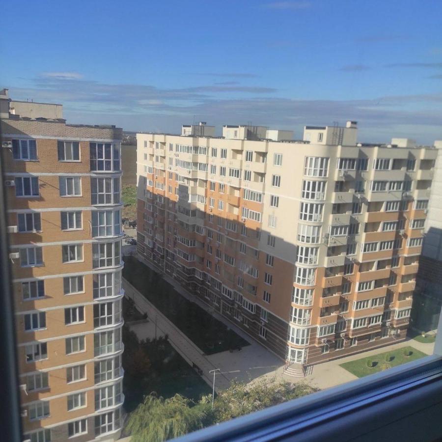 A cozy and bright studio apartment - Ferienwohnung Tschornomorsk