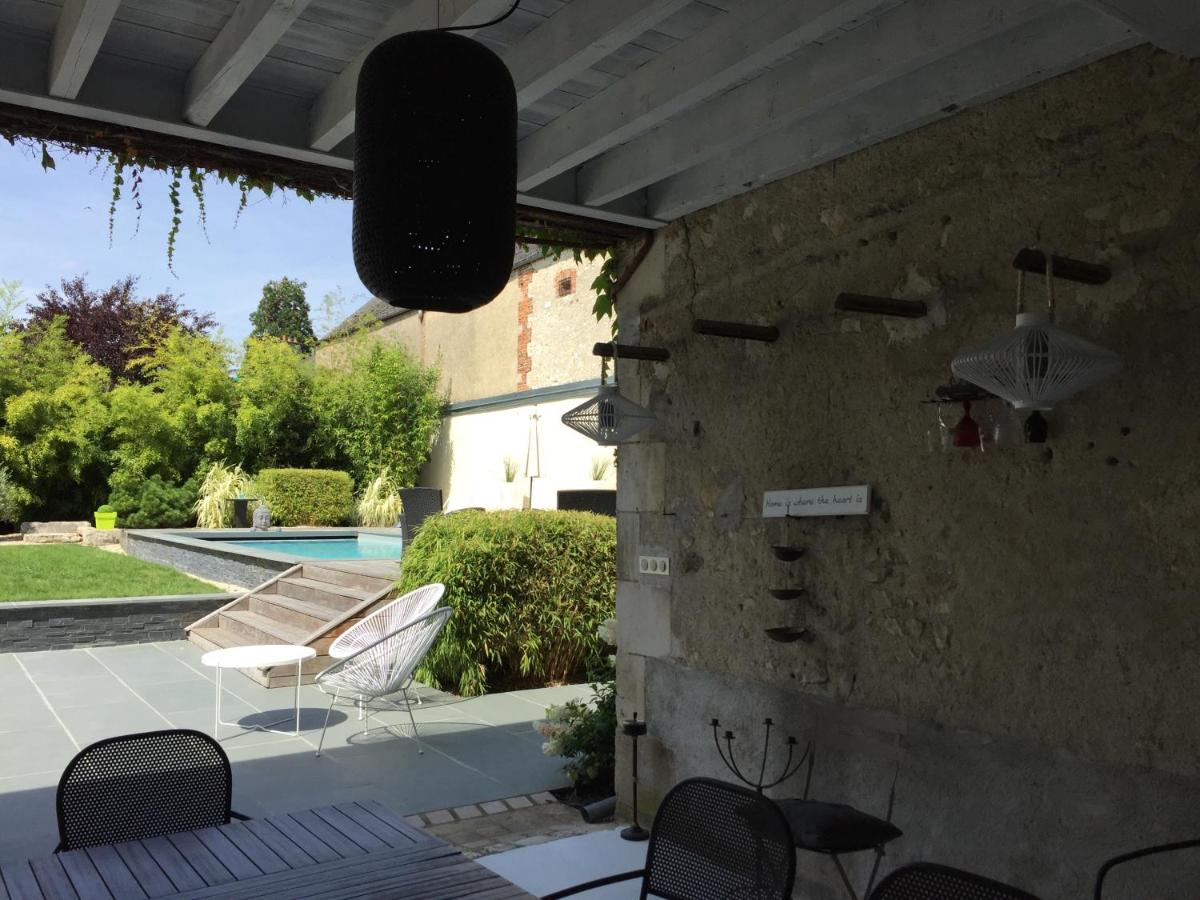 Camera Familiare con Vista Giardino