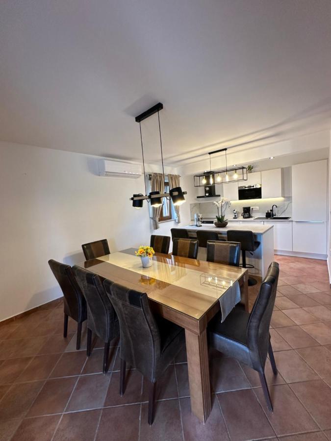 Villa San Martino With Heated Pool - B&B