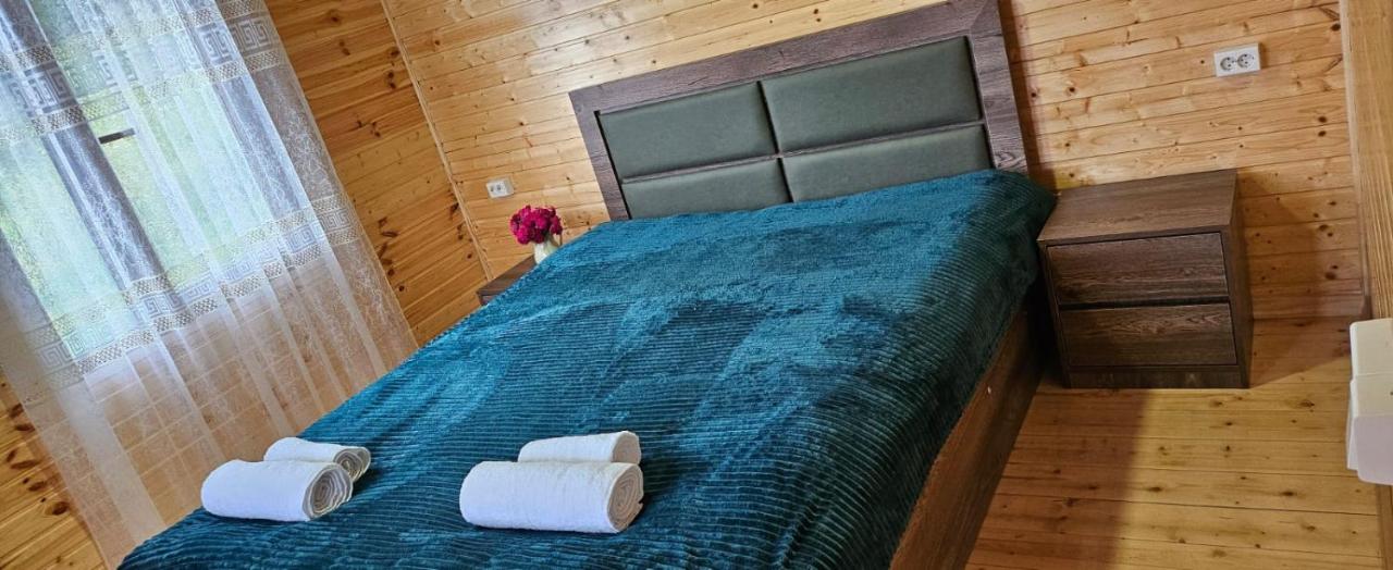 Deluxe Double Room (2 Adults + 1 Child)