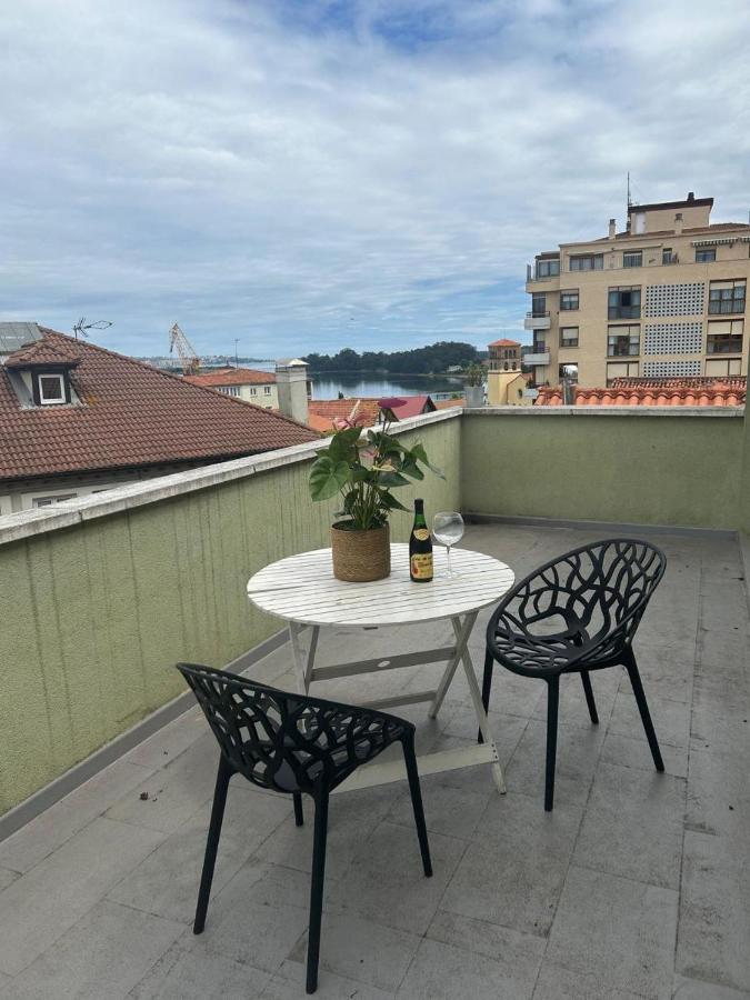 Apartamento en Astillero con dos terrazas - Ferienwohnung El Astillero