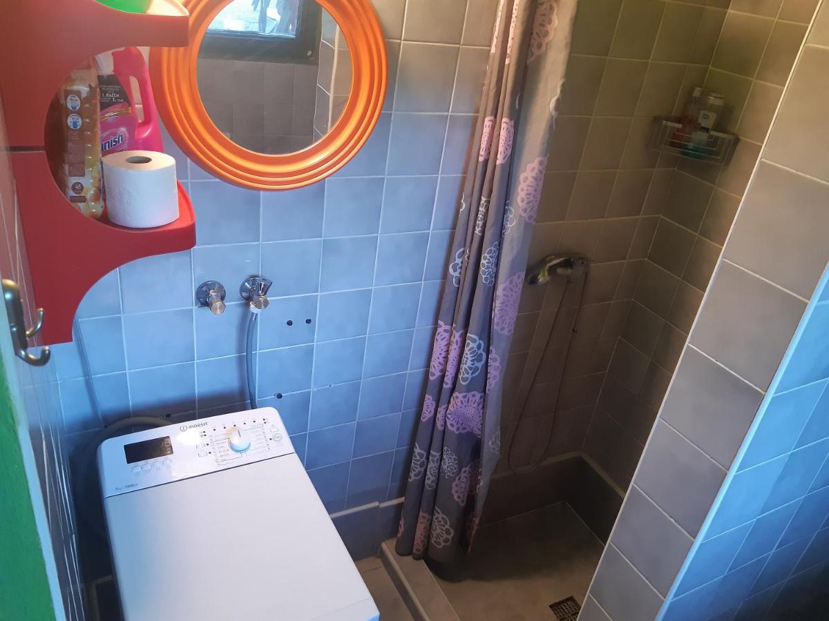 Einzelzimmer mit eigenem externen Bad