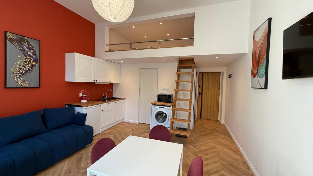Tuwima Apart Red by DreamAp - Ferienwohnung Łódź