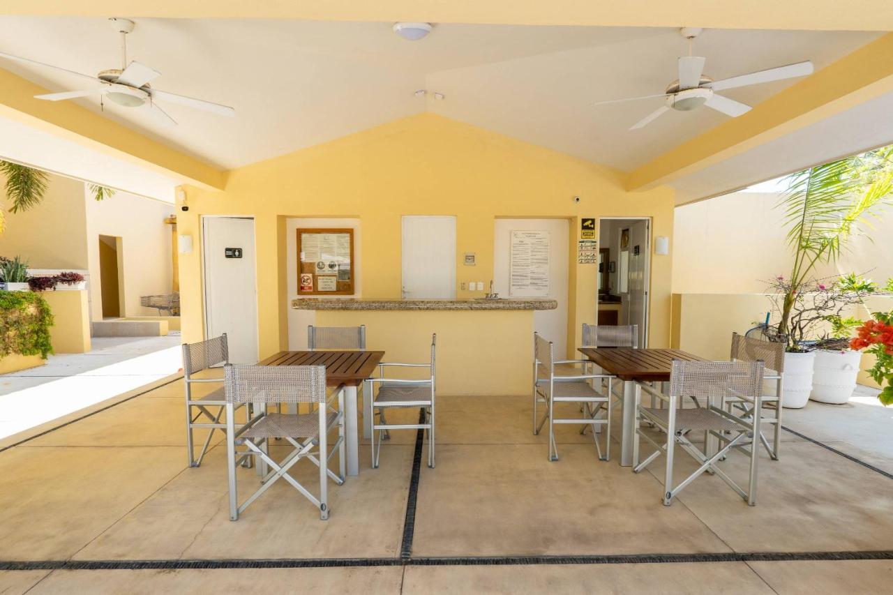 6 Person Occupancy 1 Block to Beach Views from Terrace - B&B Nuevo Vallarta