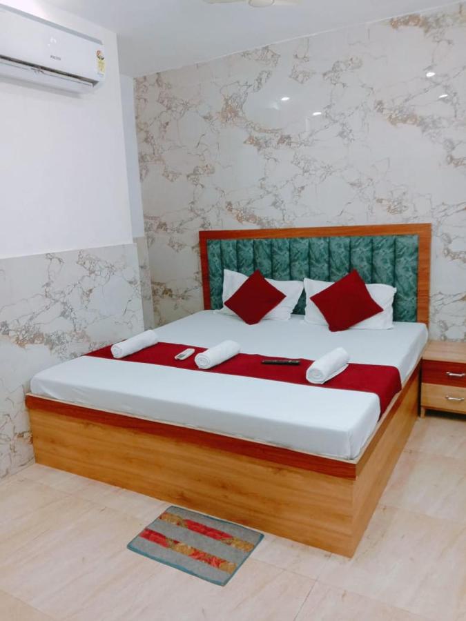R K Residency - B&B Varanasi