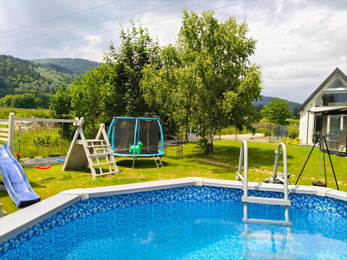 Domek pod Szczyrkiem z ogrodem na wyłączność BASEN GORĄCA BANIA - B&B