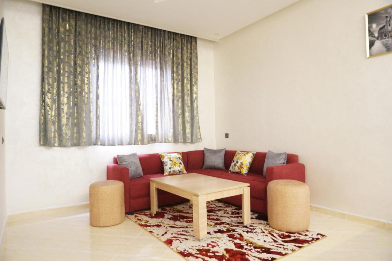One-Bedroom Apartment with Balcony