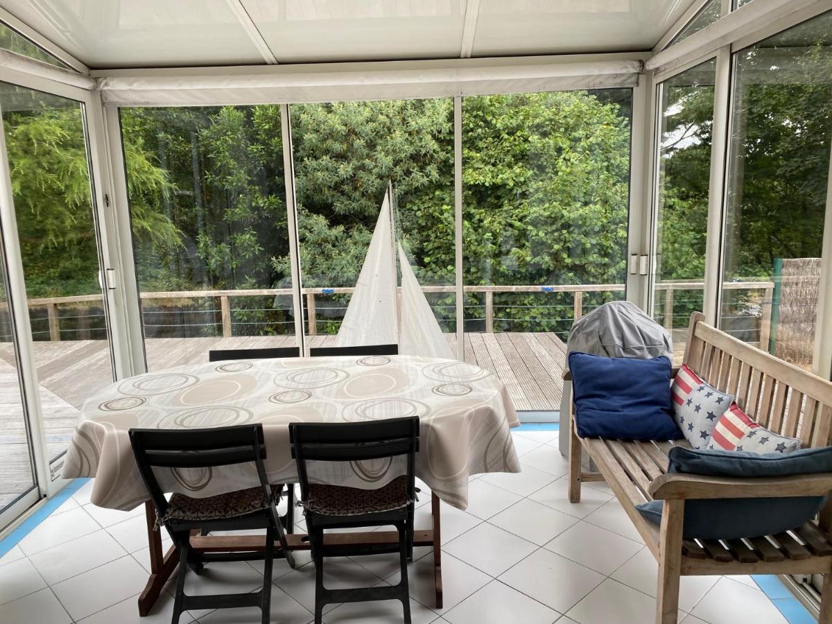 Maison en bois avec vue sur étang de Sandun - B&B Guérande