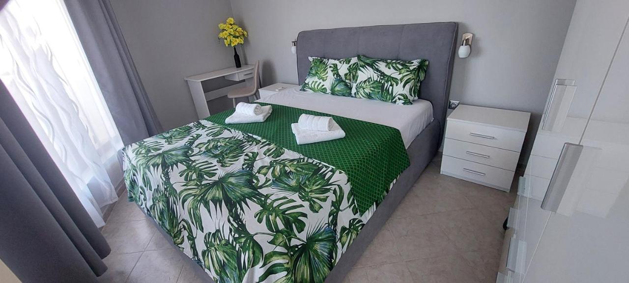 Ela, Kedar 5 - B&B Saint Vlas