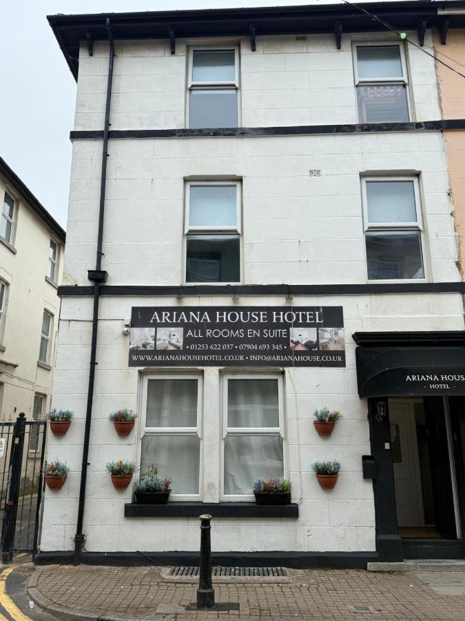 Ariana House Hotel-Families and Couples Only - B&B Blackpool
