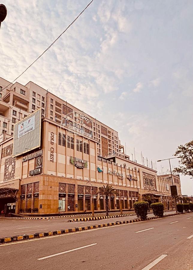 City View Lavish Aparments-Gold Crest Mall DHA Lahore - B&B Lahore
